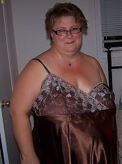 Plump Wives - Exclusive Amateur BBW pics